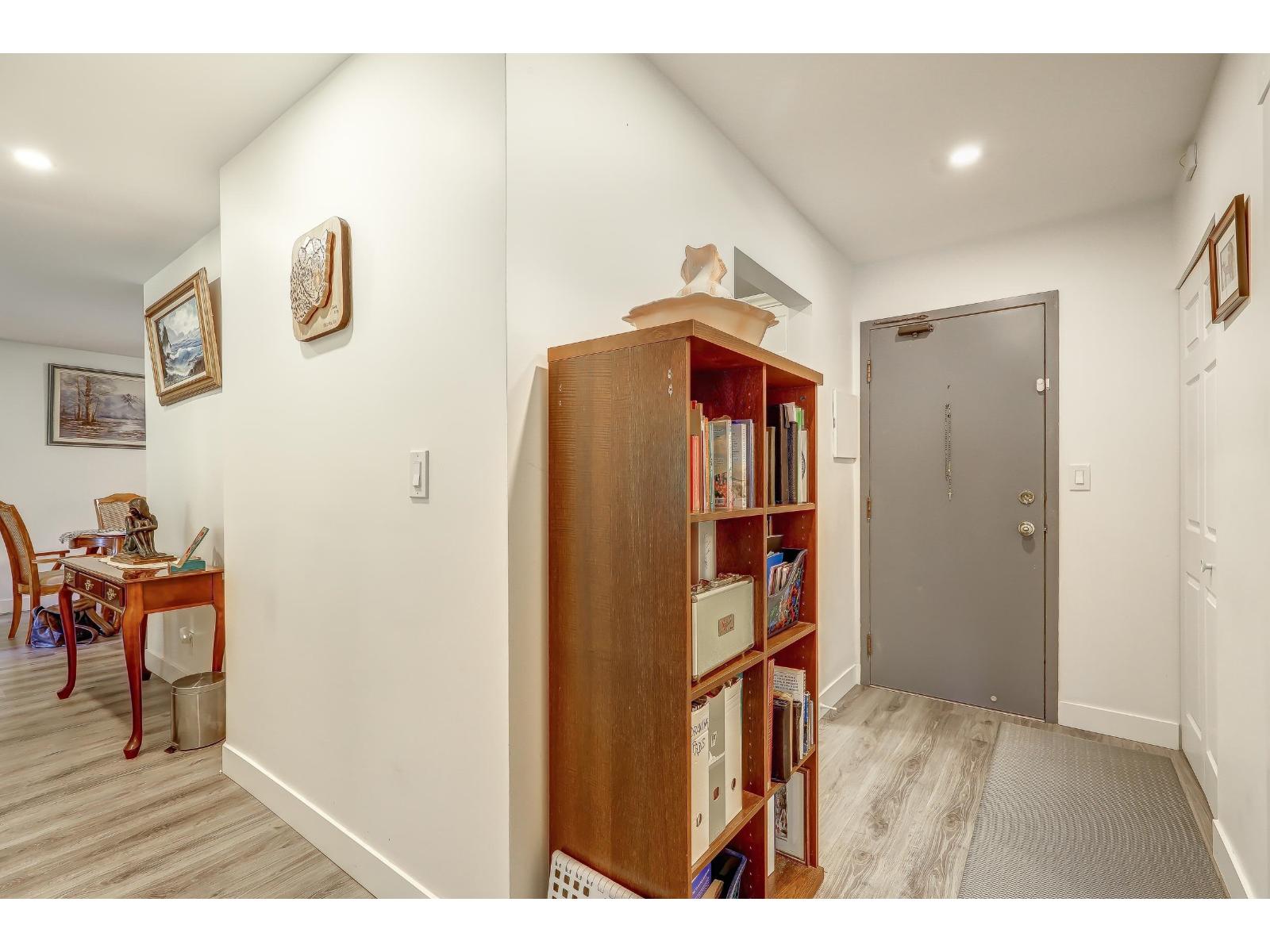 205 1740 Southmere Crescent, Surrey, British Columbia  V4A 6E4 - Photo 17 - R3104653