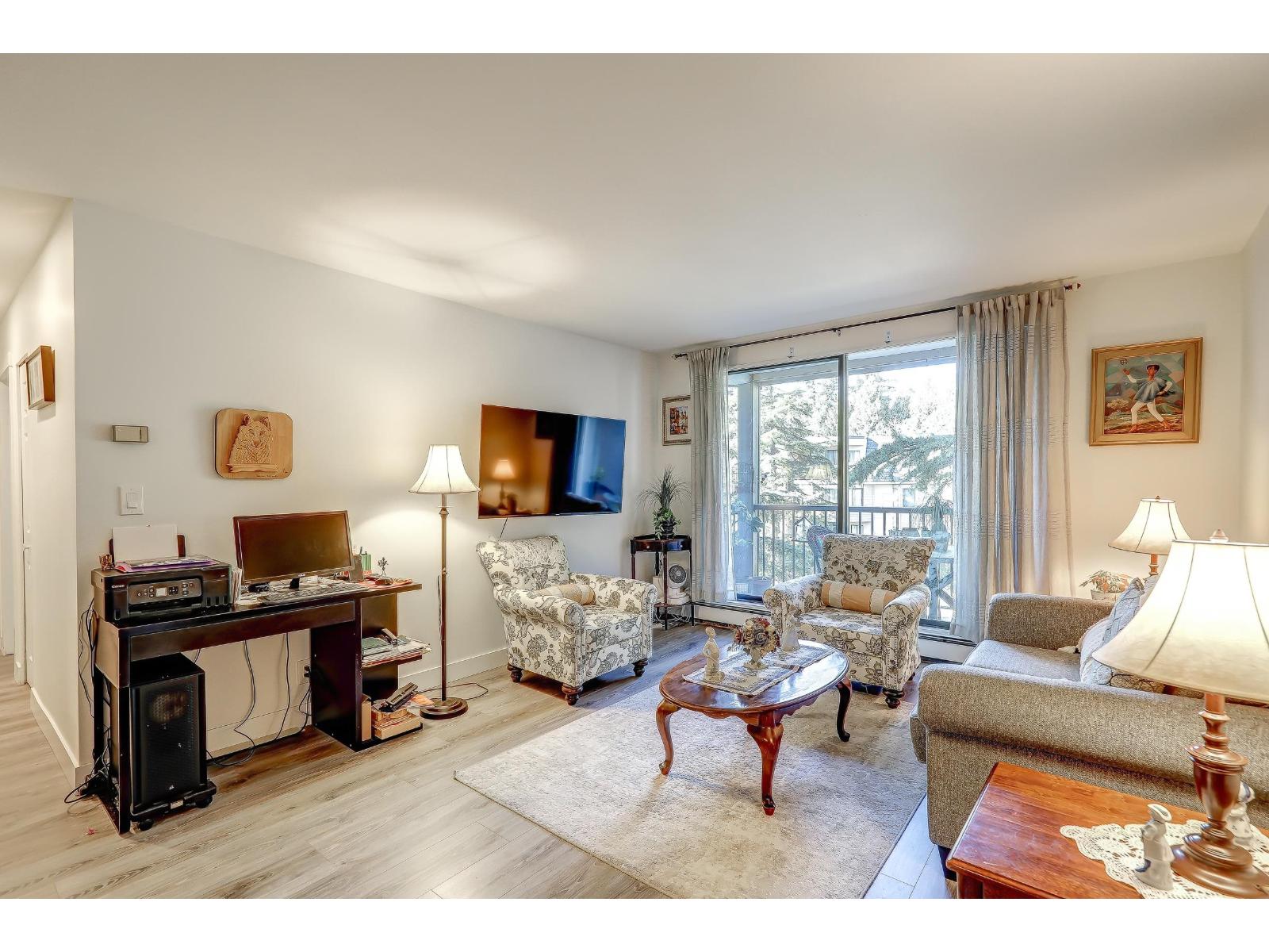 205 1740 Southmere Crescent, Surrey, British Columbia  V4A 6E4 - Photo 3 - R3104653