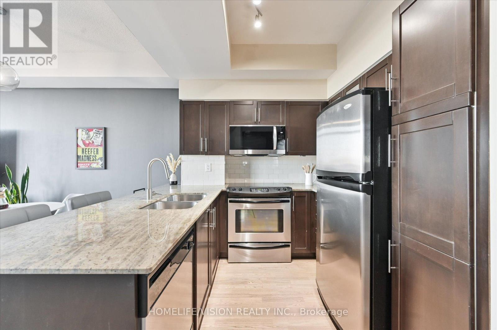 508 - 15 Windermere Avenue, Toronto, Ontario  M6S 5A2 - Photo 16 - W12934946