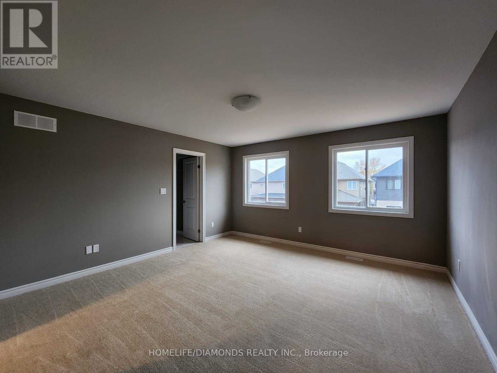 97 Renfrew Trail, Welland, Ontario  L3C 0K2 - Photo 7 - X12777204