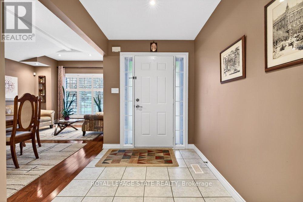 128 Nugent Drive, Hamilton, Ontario  L8H 2M8 - Photo 11 - X12936560