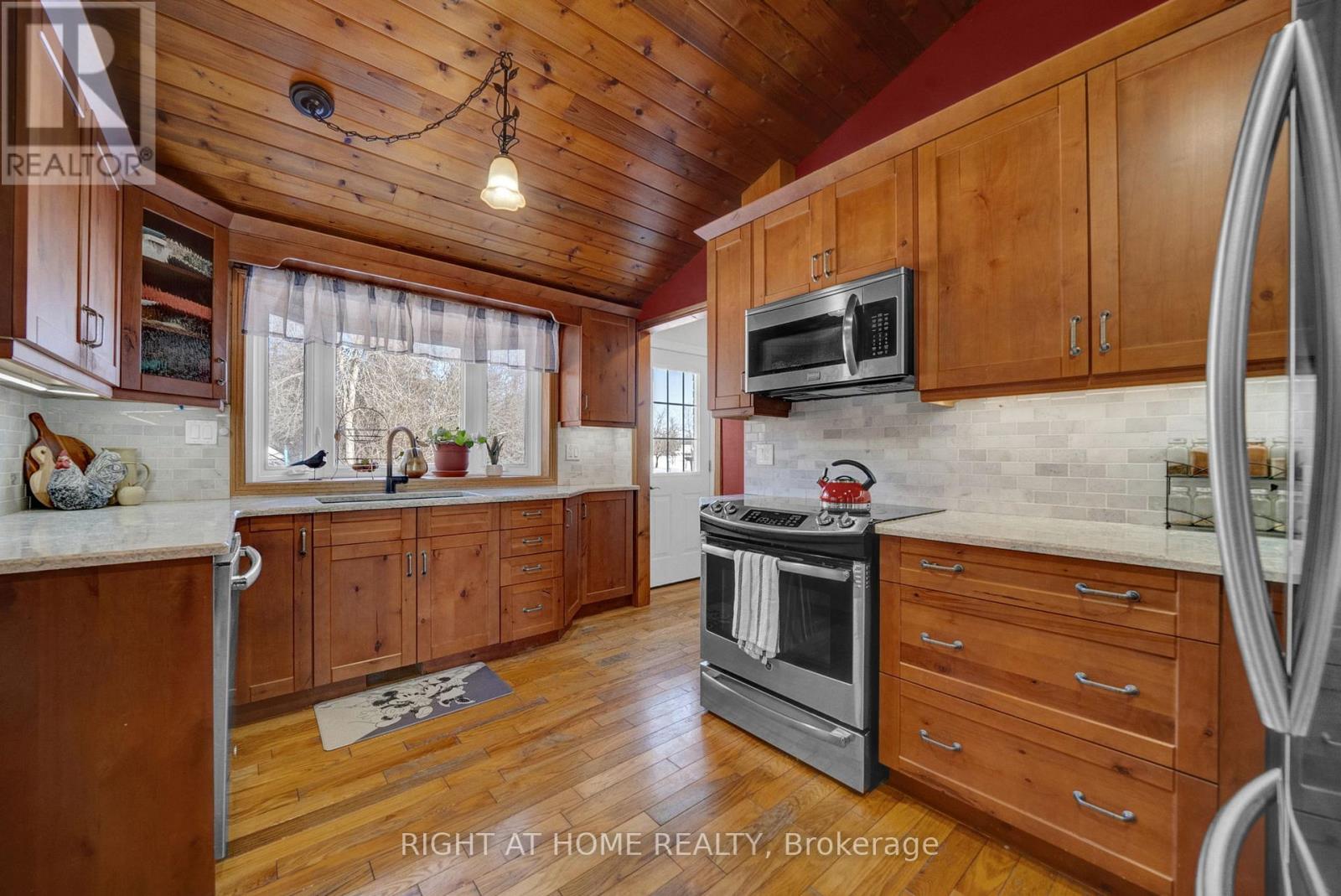 424 Bridle Road, Kawartha Lakes, Ontario  K9V 4R2 - Photo 13 - X12936644