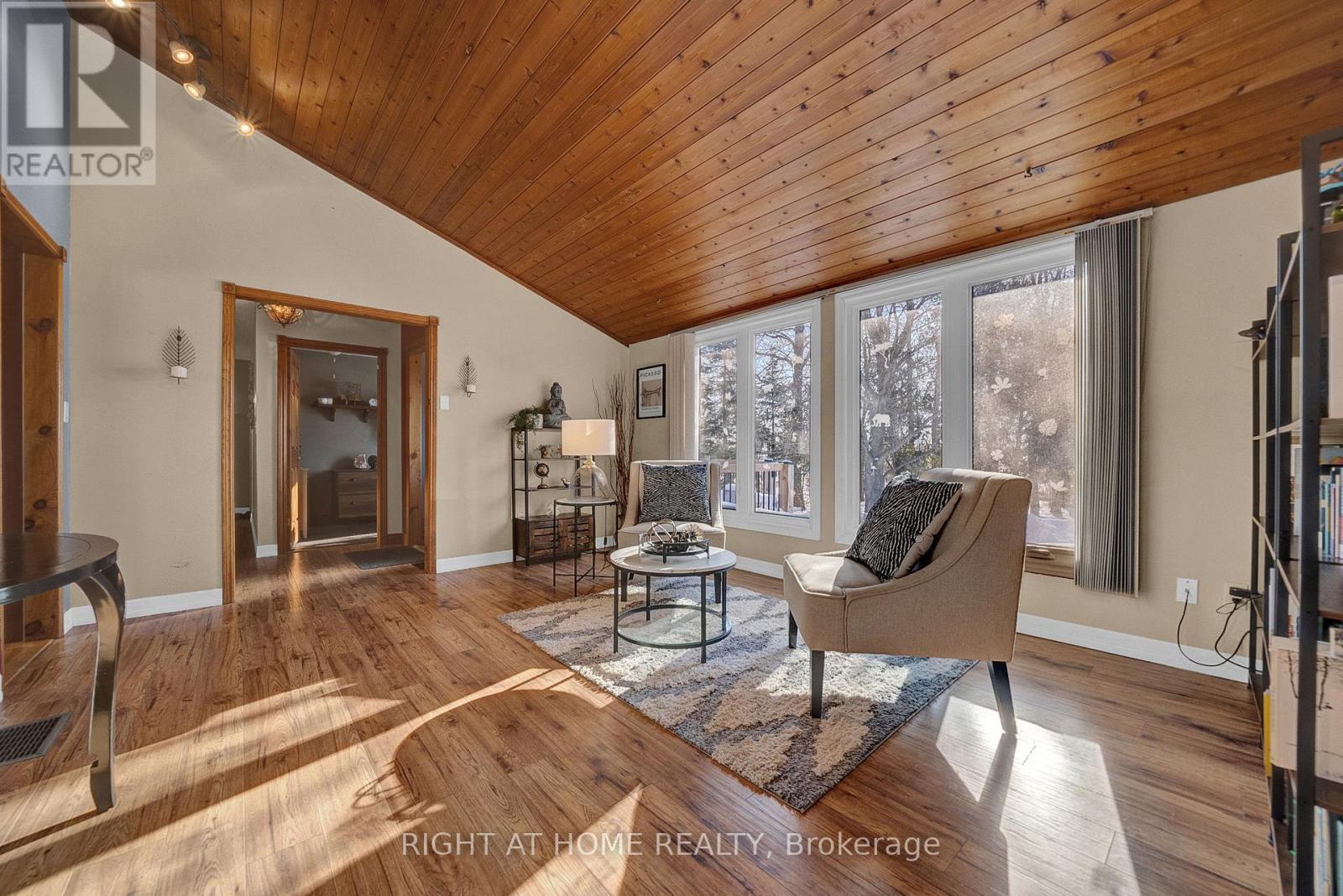 424 Bridle Road, Kawartha Lakes, Ontario  K9V 4R2 - Photo 9 - X12936644