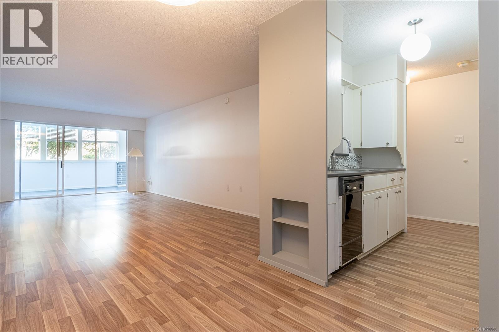 108 2040 White Birch Rd, Sidney, British Columbia  V8L 2R1 - Photo 4 - 1028950