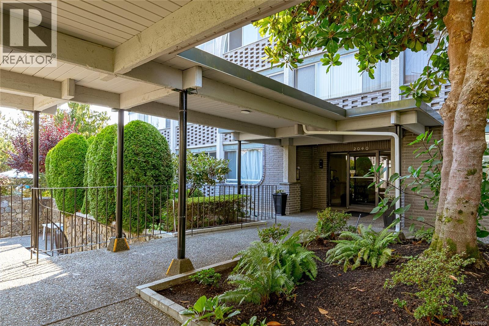 108 2040 White Birch Rd, Sidney, British Columbia  V8L 2R1 - Photo 6 - 1028950