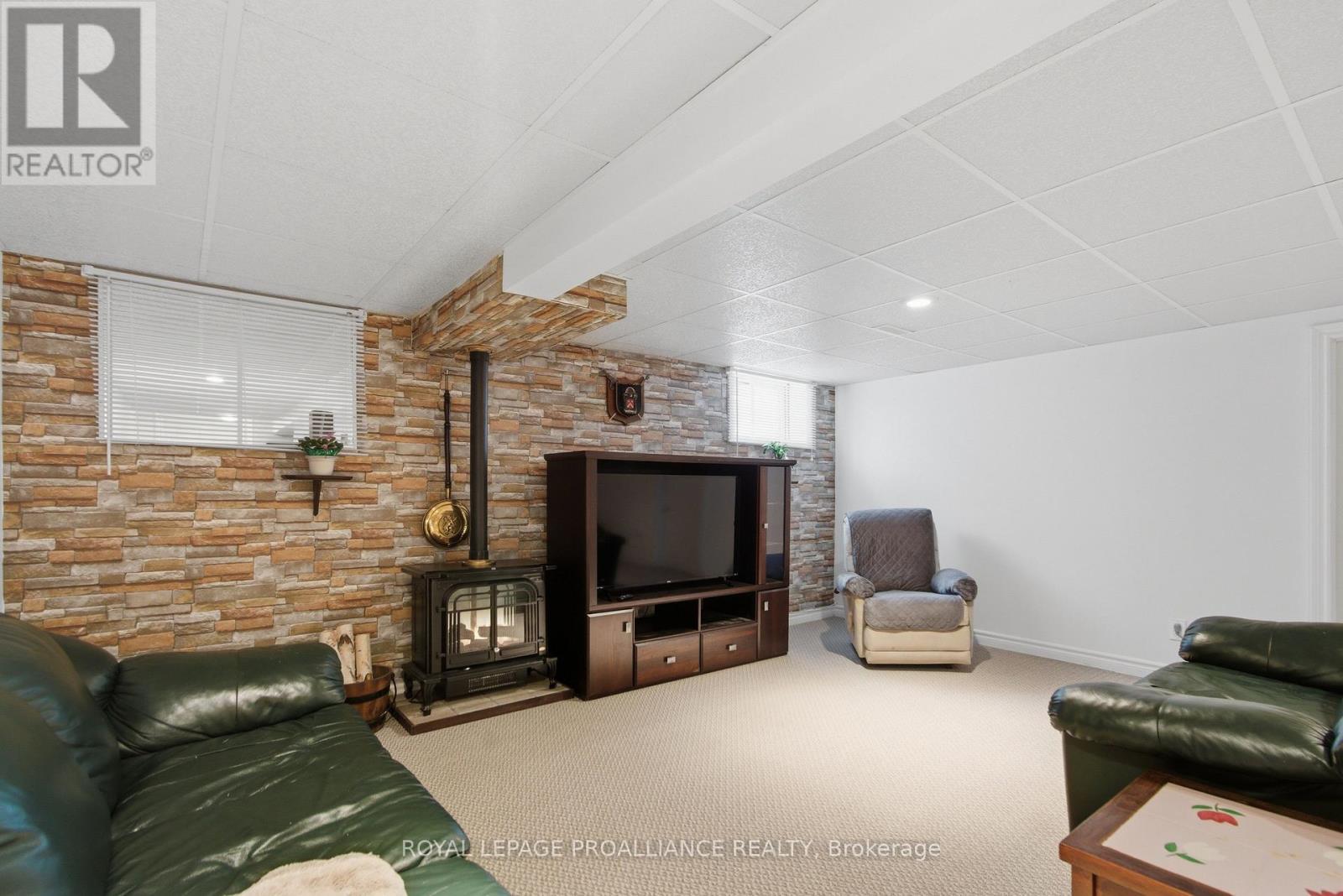 94 Sandbanks Court, Prince Edward County, Ontario  K0K 3L0 - Photo 24 - X12812632