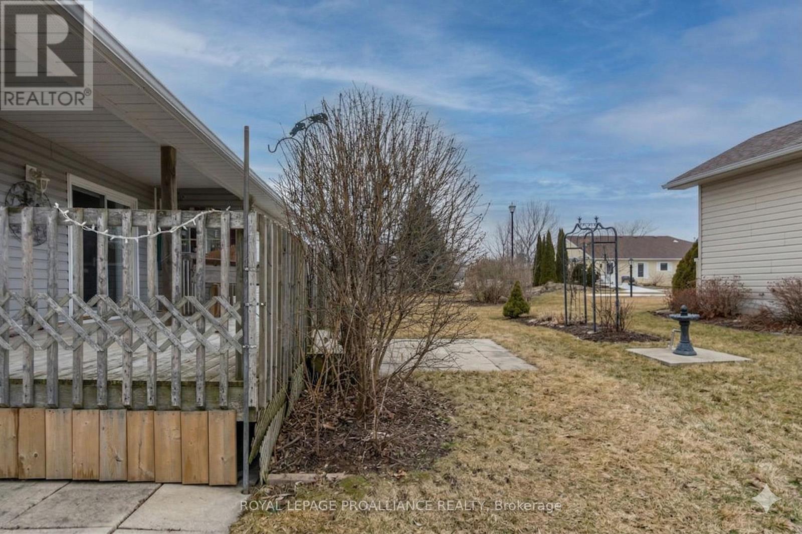 94 Sandbanks Court, Prince Edward County, Ontario  K0K 3L0 - Photo 28 - X12812632