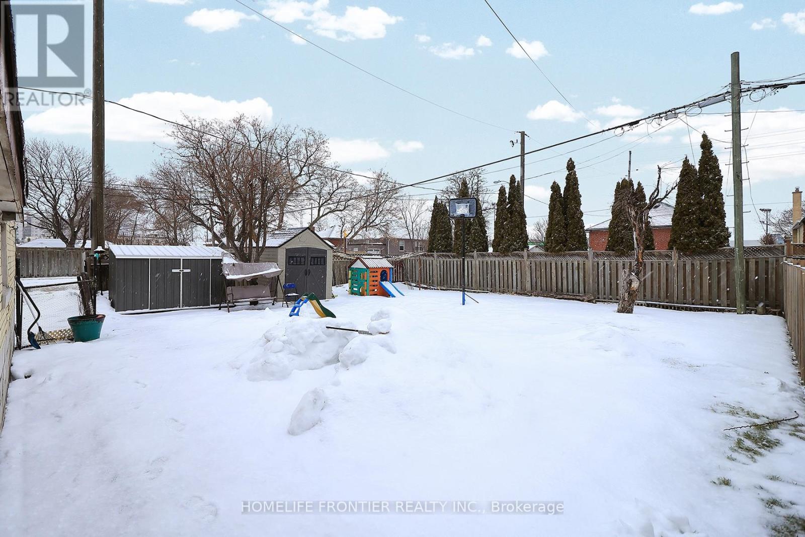 30 Silvercrest Avenue, Toronto, Ontario  M8W 2S4 - Photo 24 - W12801190