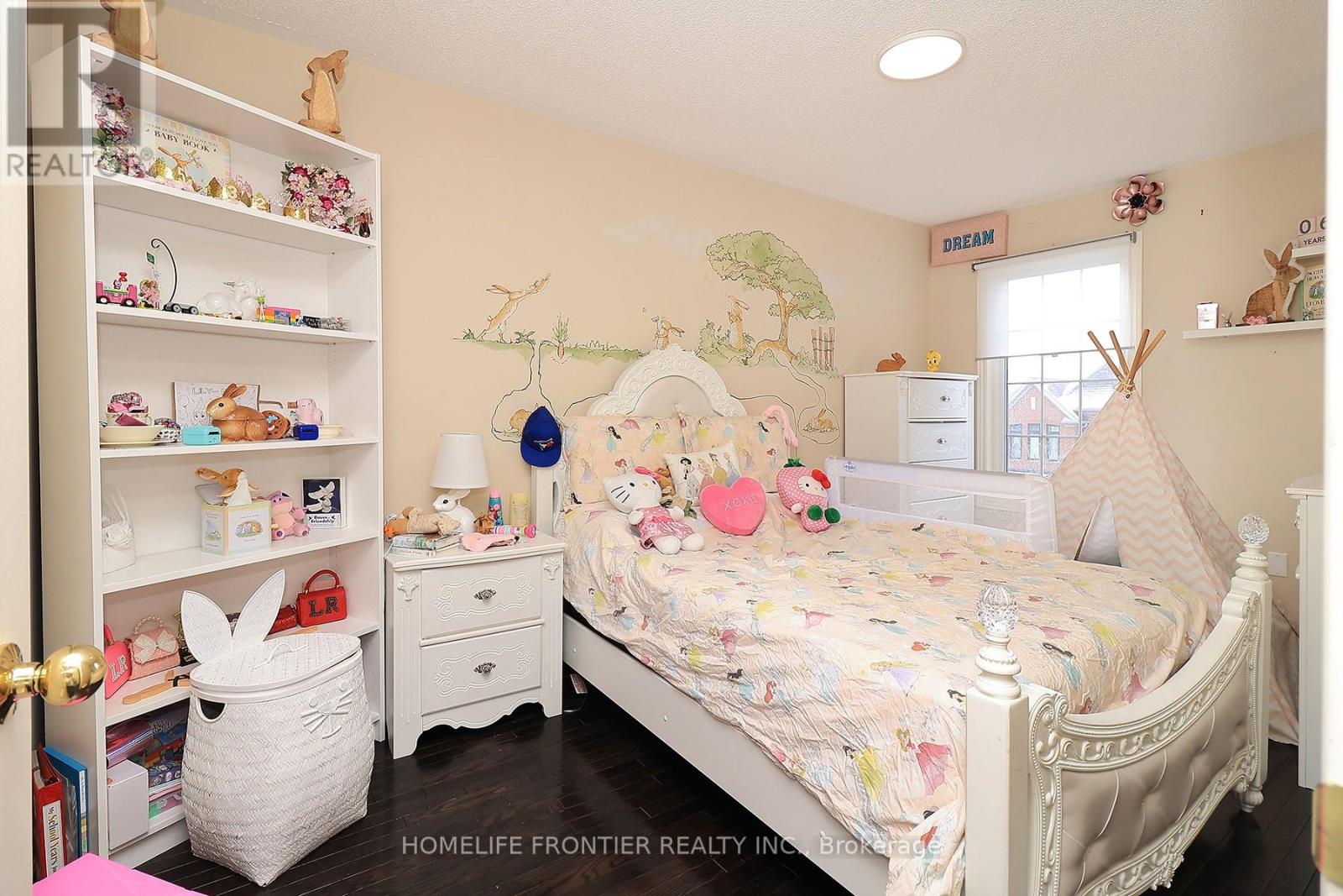 38 Betty Nagle Street, Toronto, Ontario  M9M 0E2 - Photo 20 - W12886744