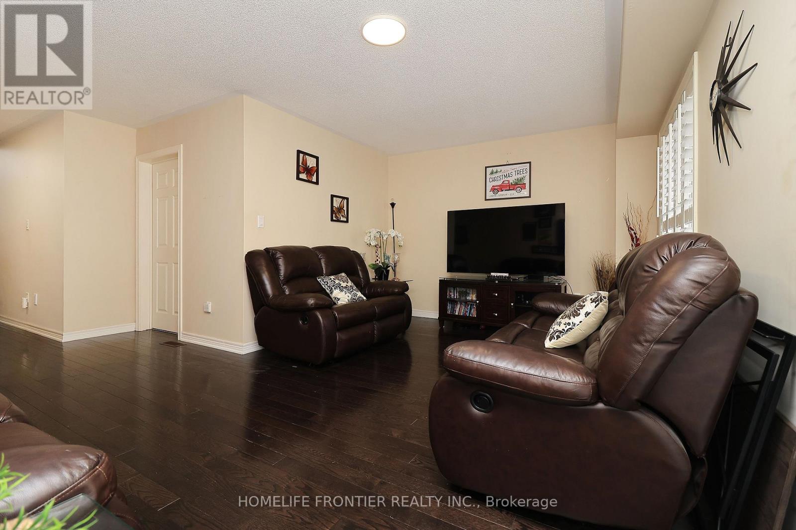 38 Betty Nagle Street, Toronto, Ontario  M9M 0E2 - Photo 25 - W12886744