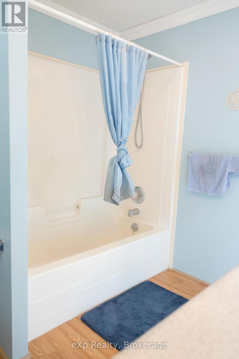 Unit #41 - 302694 Douglas Street, West Grey, Ontario  N0G 1R0 - Photo 12 - X12936724