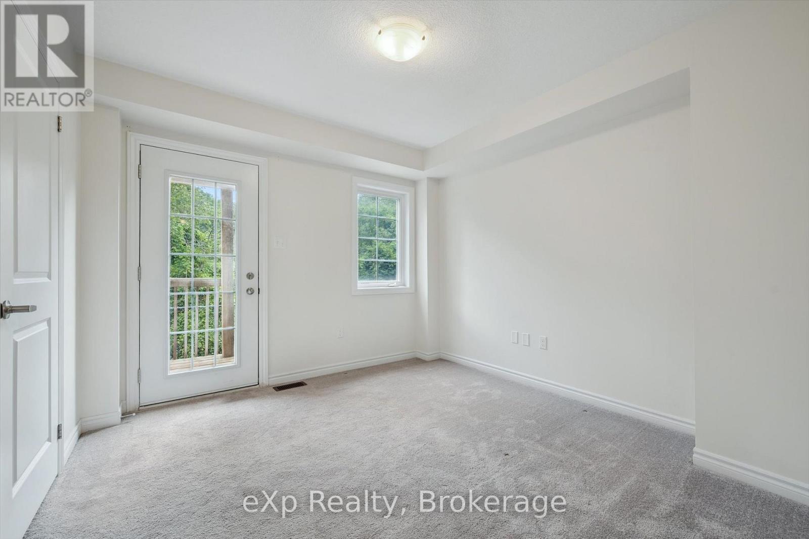 50 - 88 Decorso Drive, Guelph, Ontario  N1L 0A1 - Photo 8 - X12936752