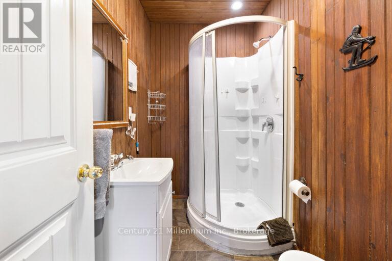 38l, 38r, 38c - 190, 192, 194 Tyrolean Lane, Blue Mountains, Ontario  L9Y 3Z2 - Photo 15 - X12936756