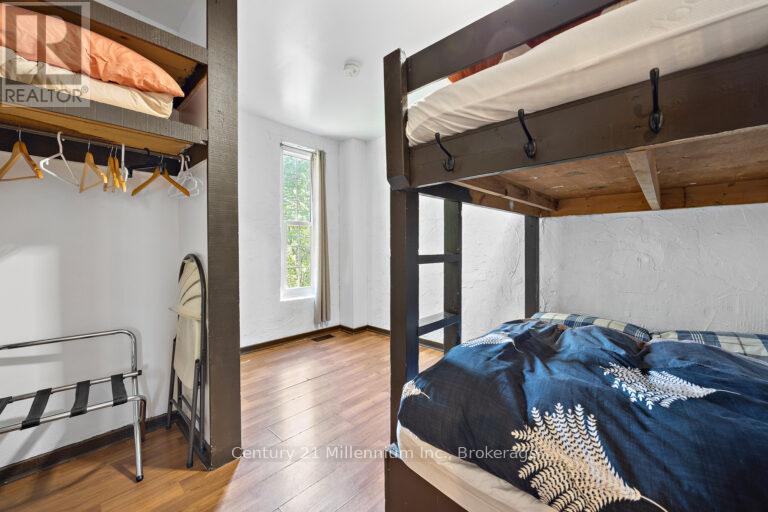 38l, 38r, 38c - 190, 192, 194 Tyrolean Lane, Blue Mountains, Ontario  L9Y 3Z2 - Photo 30 - X12936756