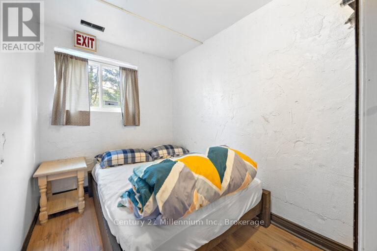 38l, 38r, 38c - 190, 192, 194 Tyrolean Lane, Blue Mountains, Ontario  L9Y 3Z2 - Photo 31 - X12936756