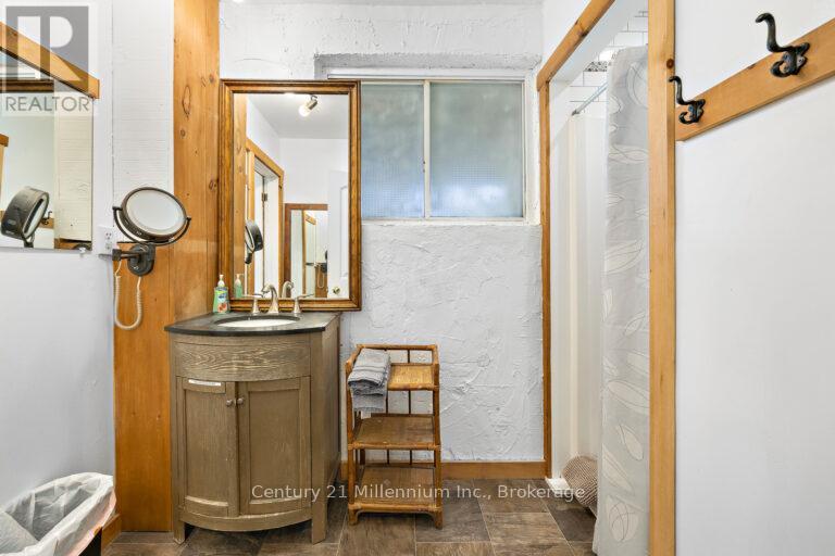 38l, 38r, 38c - 190, 192, 194 Tyrolean Lane, Blue Mountains, Ontario  L9Y 3Z2 - Photo 32 - X12936756