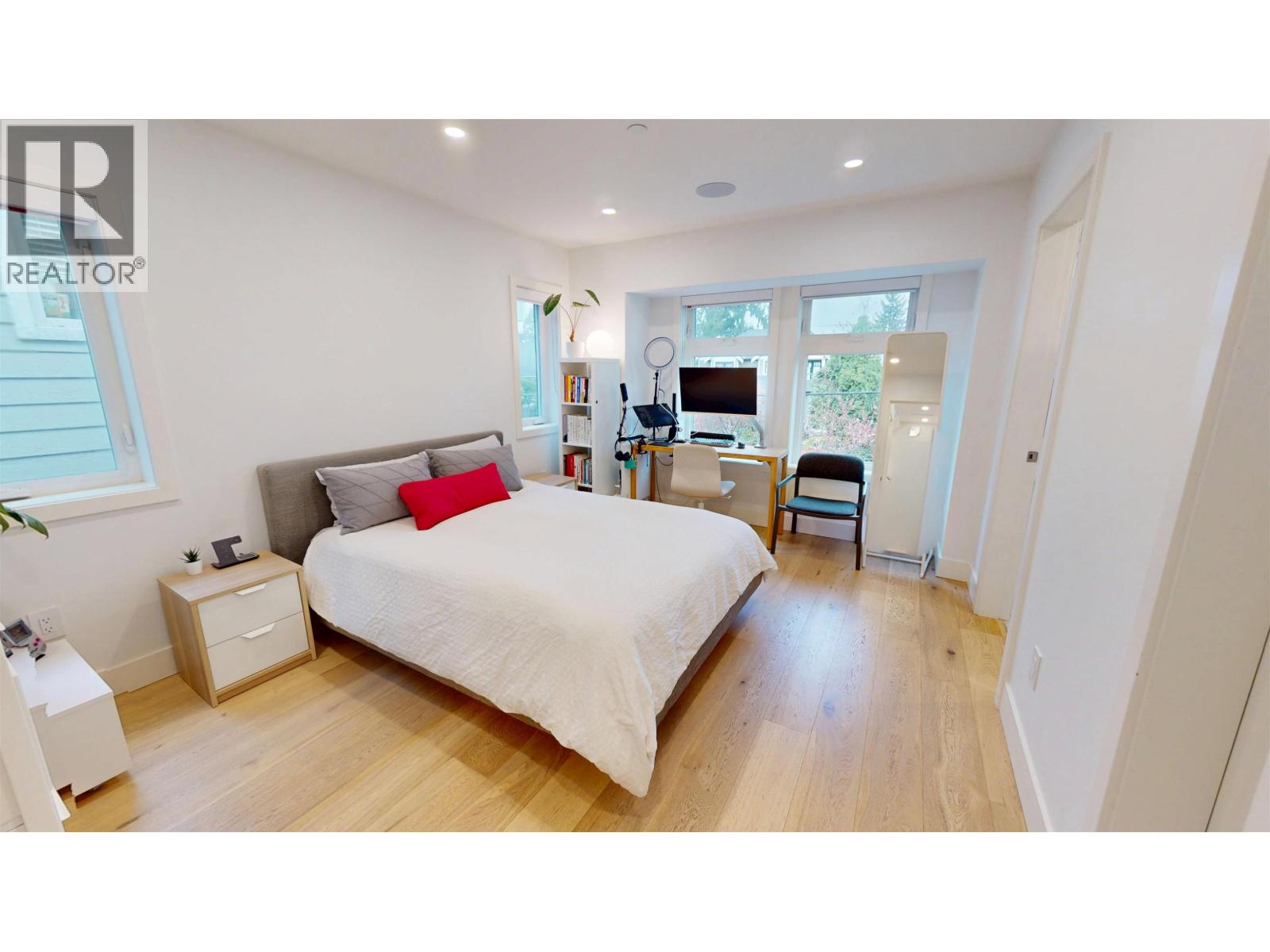 1260 E 14th Avenue, Vancouver, British Columbia  V5T 2P3 - Photo 11 - R3104795