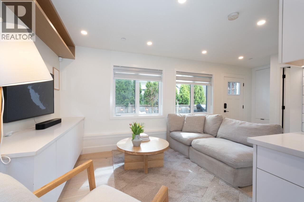 1026 E 13th Avenue, Vancouver, British Columbia V5T 2L8 - Photo 10 - R3104798