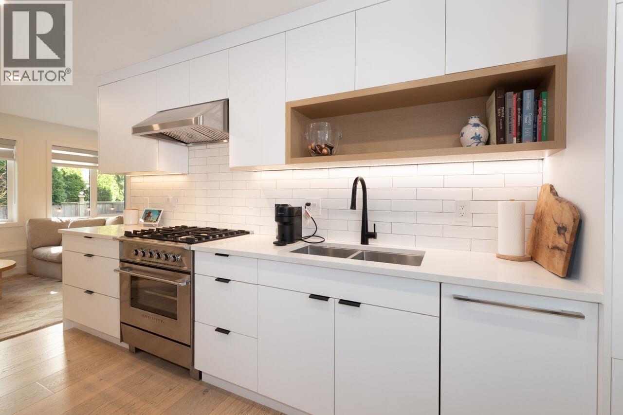 1026 E 13th Avenue, Vancouver, British Columbia V5T 2L8 - Photo 14 - R3104798