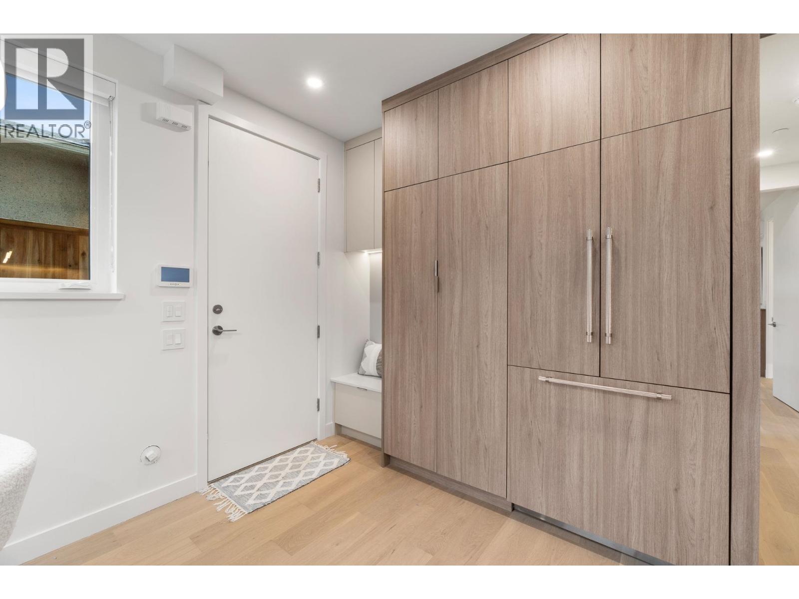 4 4963 Chester Street, Vancouver, British Columbia  V5W 3A7 - Photo 10 - R3104824