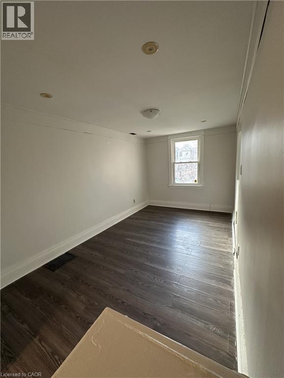 31 Mckinstry Street, Hamilton, Ontario  L8L 6C2 - Photo 4 - 40816198