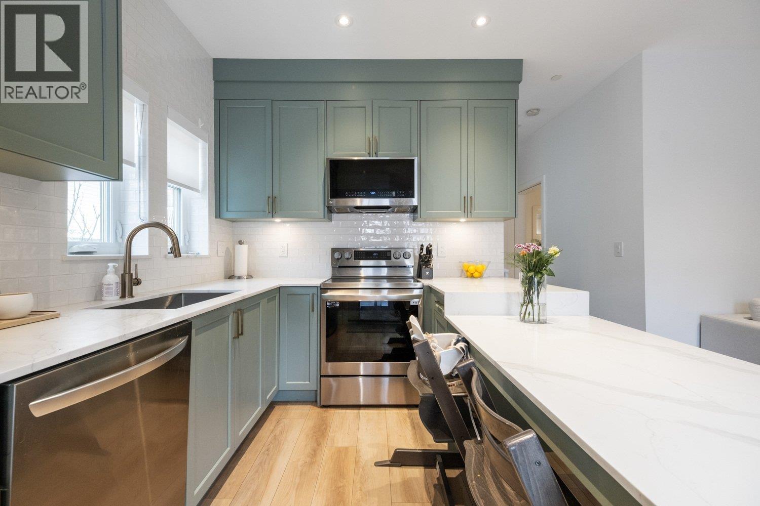 720 E 30th Avenue, Vancouver, British Columbia  V5V 2V9 - Photo 6 - R3104821