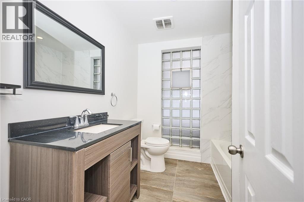 229 East 13th Street Unit# Upper, Hamilton, Ontario  L9A 1R2 - Photo 19 - 40816139