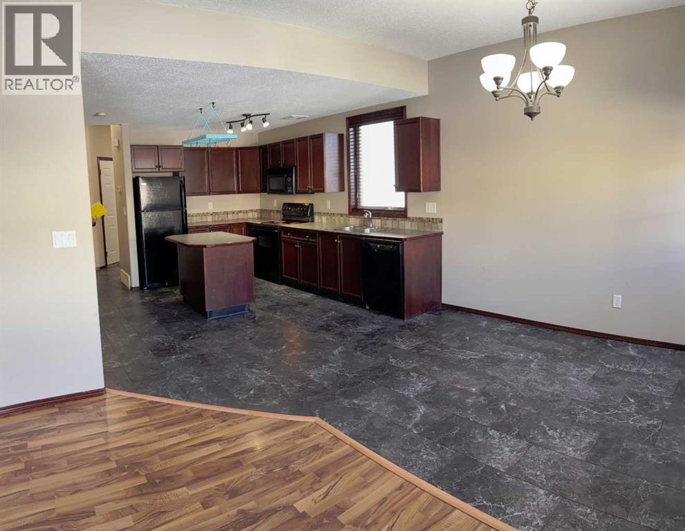 40 Alberts Close, Red Deer, Alberta  T4R 3J7 - Photo 9 - A2295806