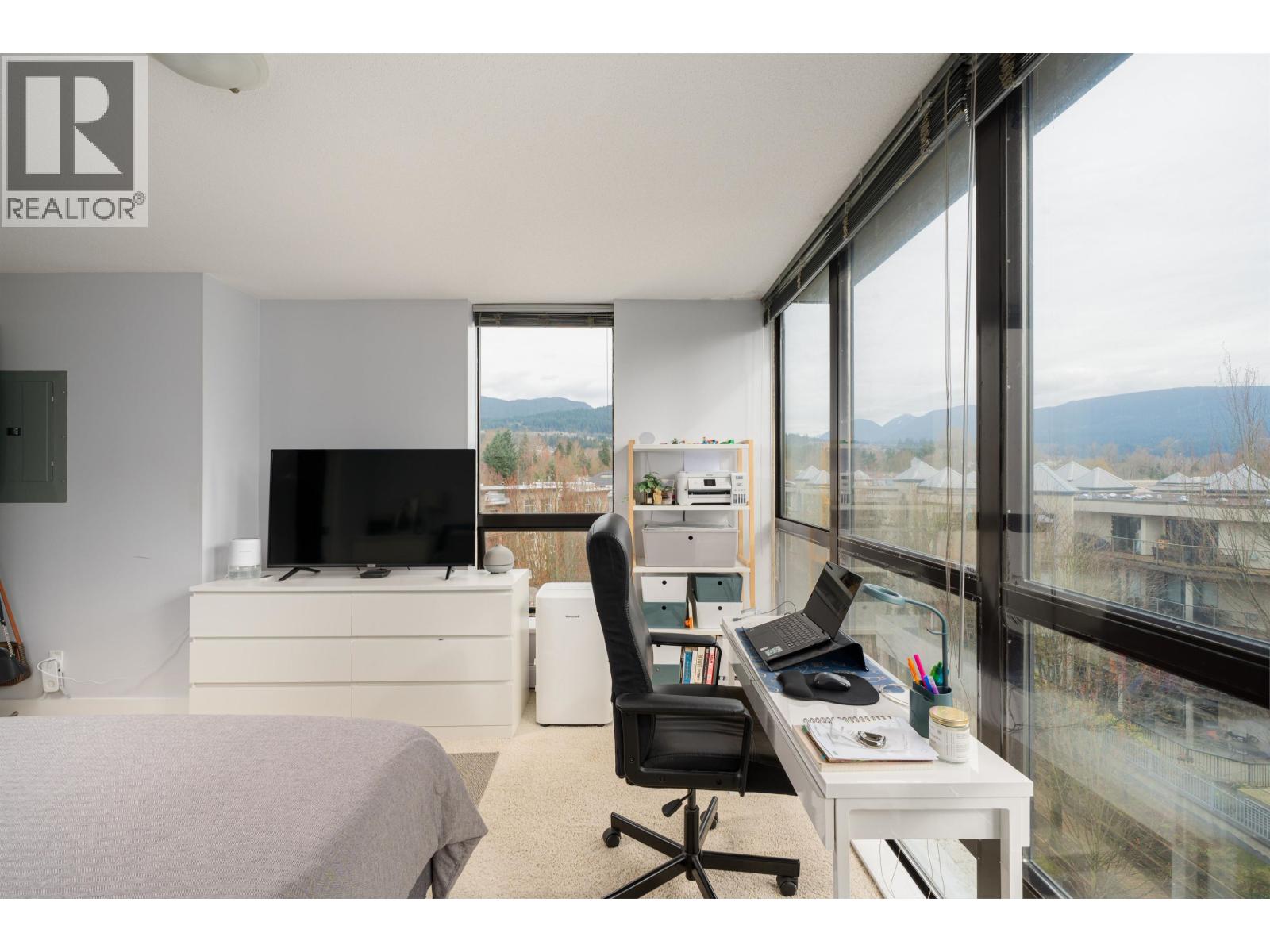 702 2959 Glen Drive, Coquitlam, British Columbia  V3B 0B8 - Photo 19 - R3104838