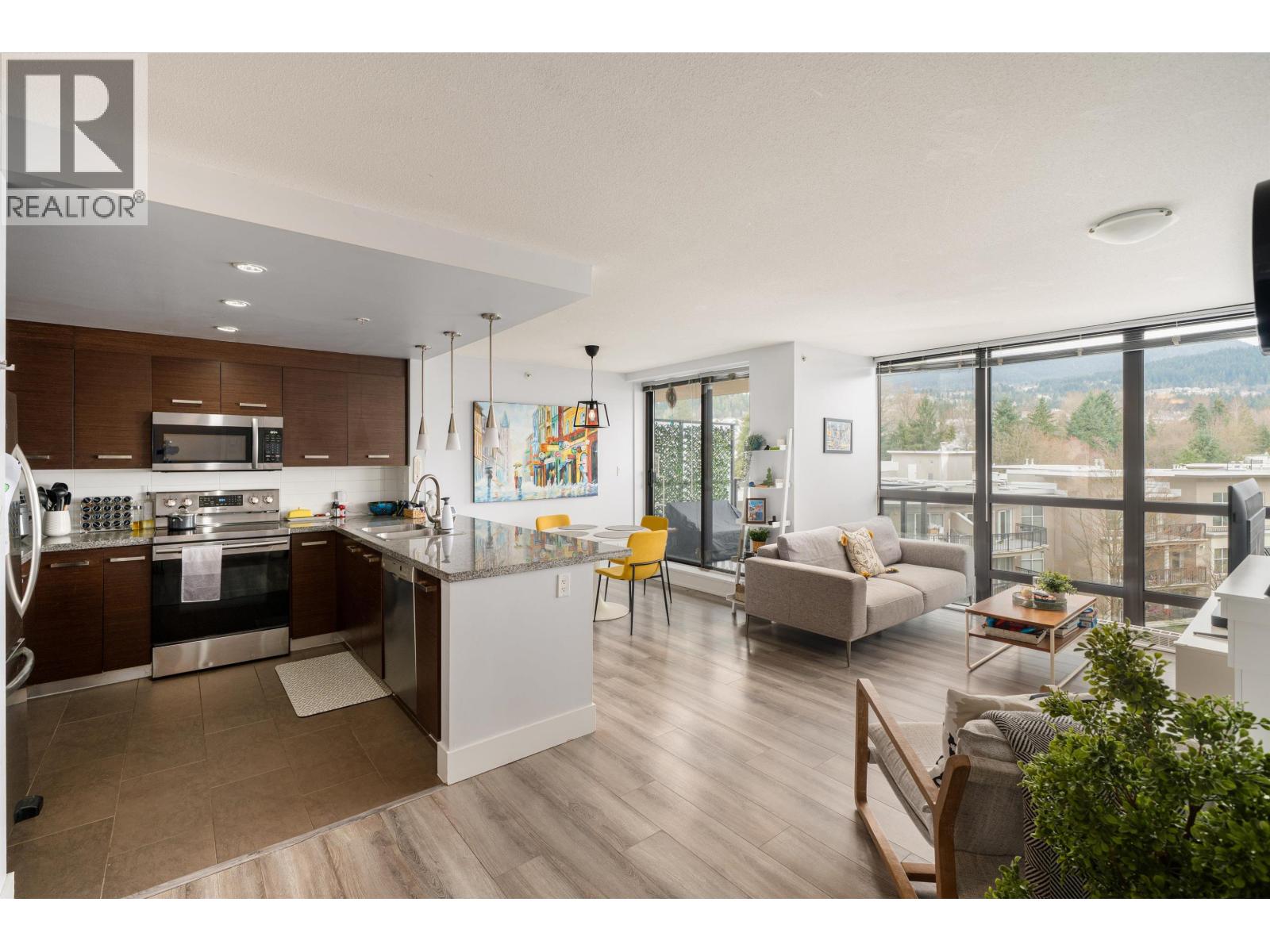 702 2959 GLEN DRIVE, Coquitlam, British Columbia