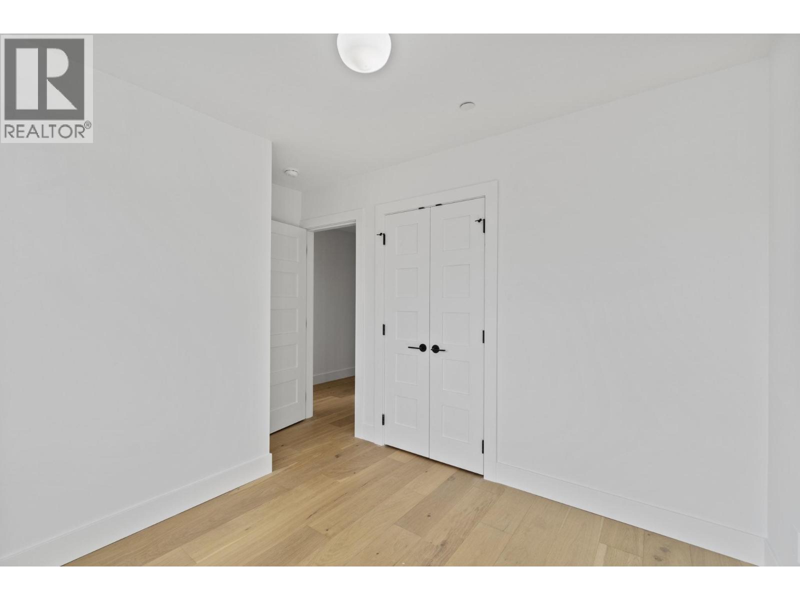 2072 Kitchener Street, Vancouver, British Columbia V5L 2W8 - Photo 27 - R3100898