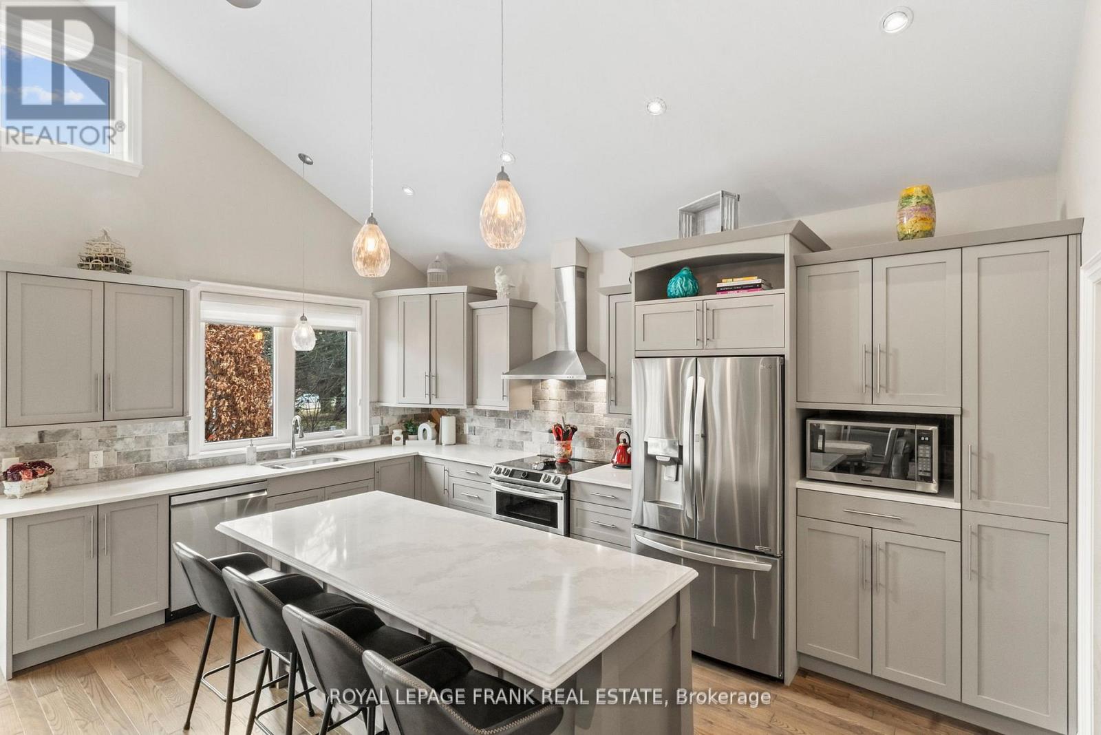 864 Burnham Street, Cobourg, Ontario  K9A 2X7 - Photo 17 - X12936698