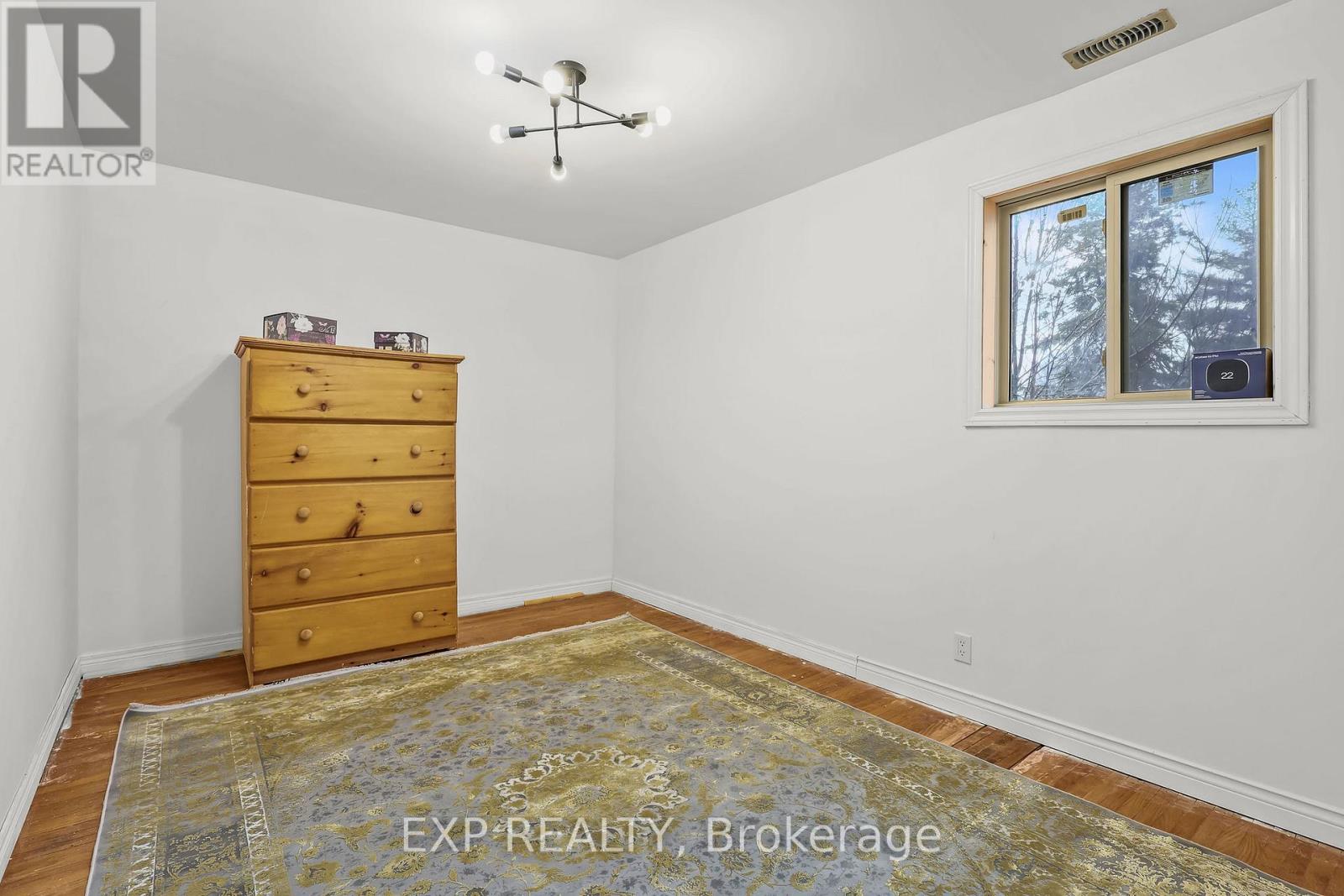 137 Oak Street E, Chatham-Kent, Ontario  N0P 1C0 - Photo 11 - X12936744