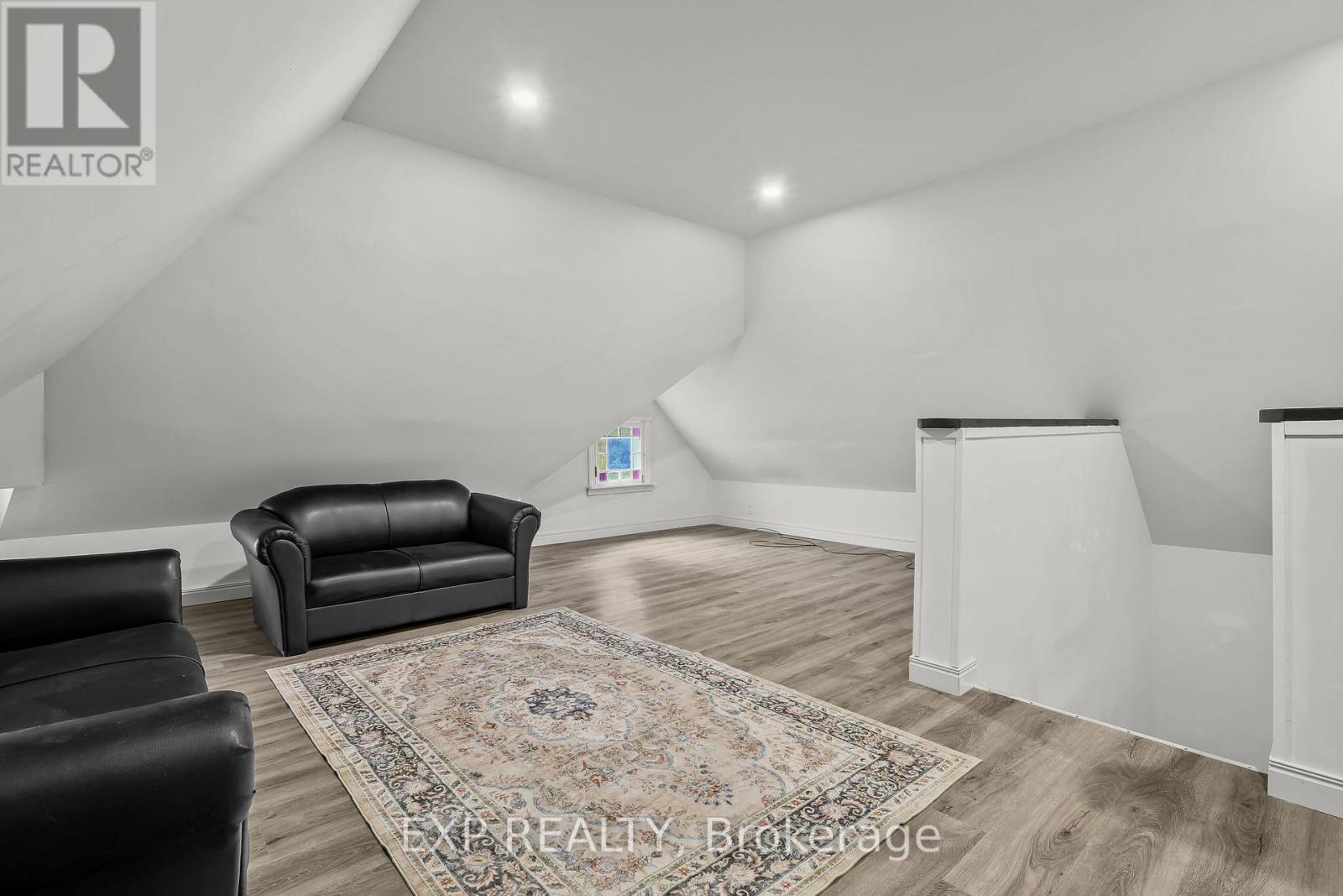 137 Oak Street E, Chatham-Kent, Ontario  N0P 1C0 - Photo 18 - X12936744