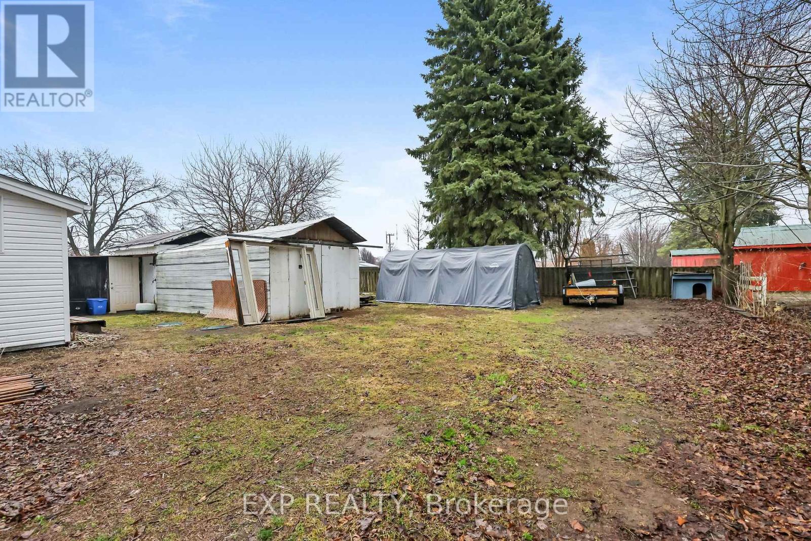 137 Oak Street E, Chatham-Kent, Ontario  N0P 1C0 - Photo 25 - X12936744