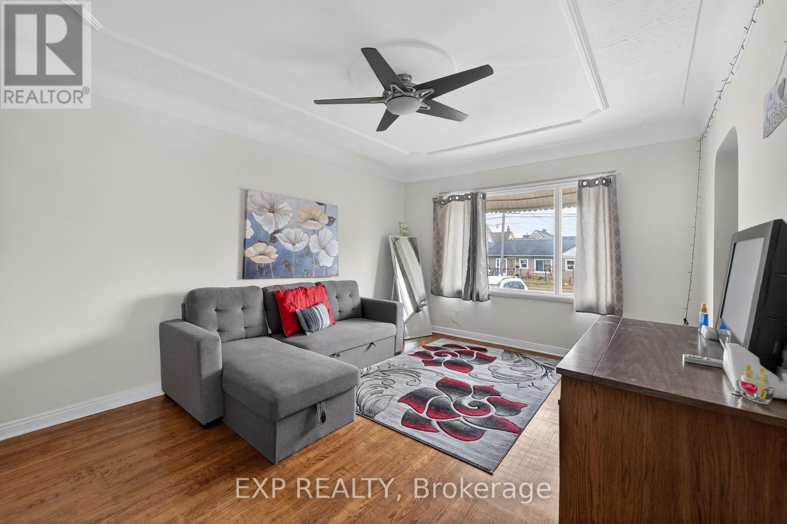 150 Crowland Avenue, Welland, Ontario  L3B 1X3 - Photo 5 - X12928466