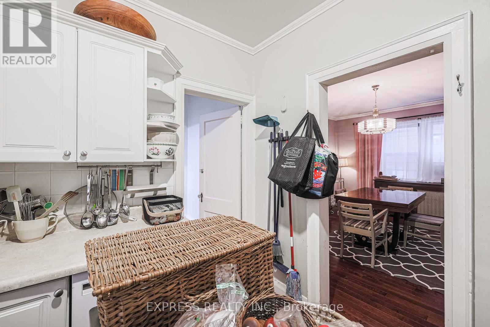 Main - 167 Highbourne Road, Toronto, Ontario  M5P 2J8 - Photo 16 - C12936730