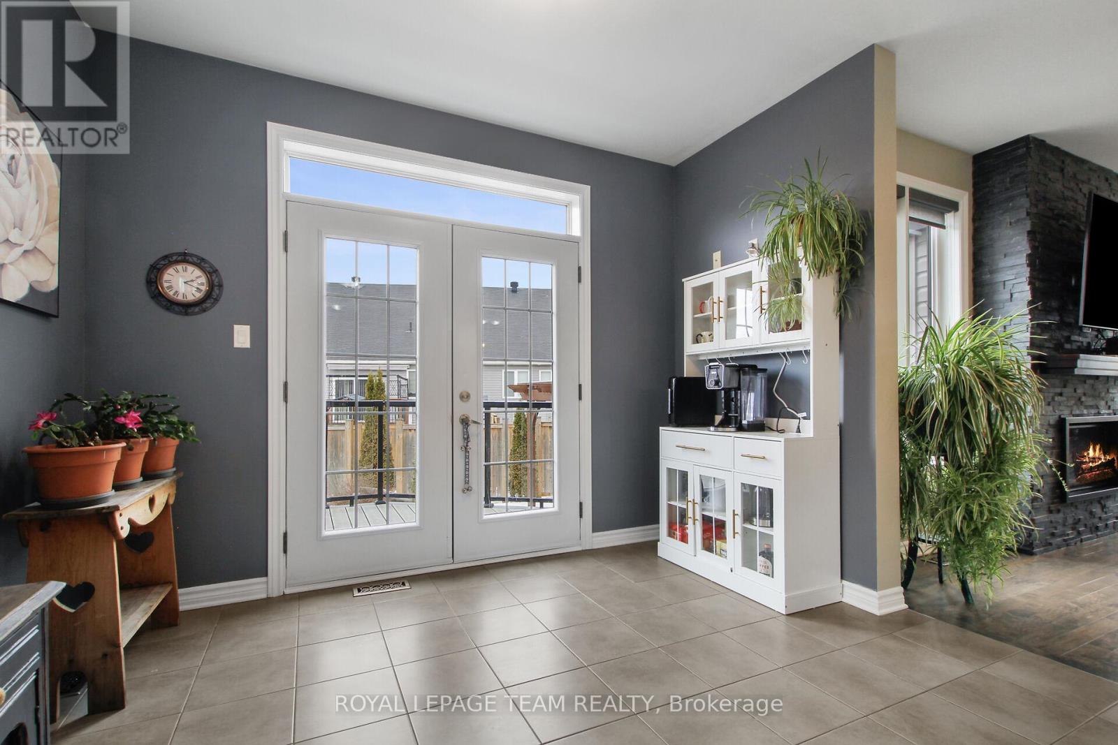 107 Francis Street, Carleton Place, Ontario  K7C 0E9 - Photo 12 - X12936722