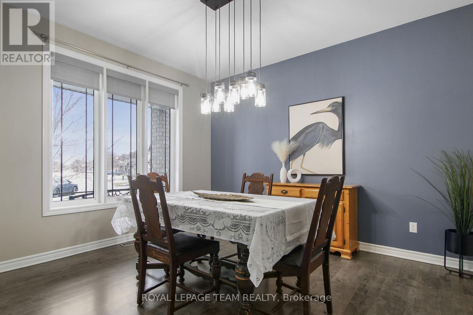 107 Francis Street, Carleton Place, Ontario  K7C 0E9 - Photo 5 - X12936722