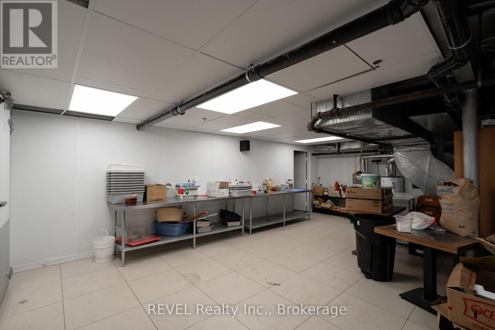 553 Niagara Street, Welland, Ontario  L3C 1L8 - Photo 24 - X12936732