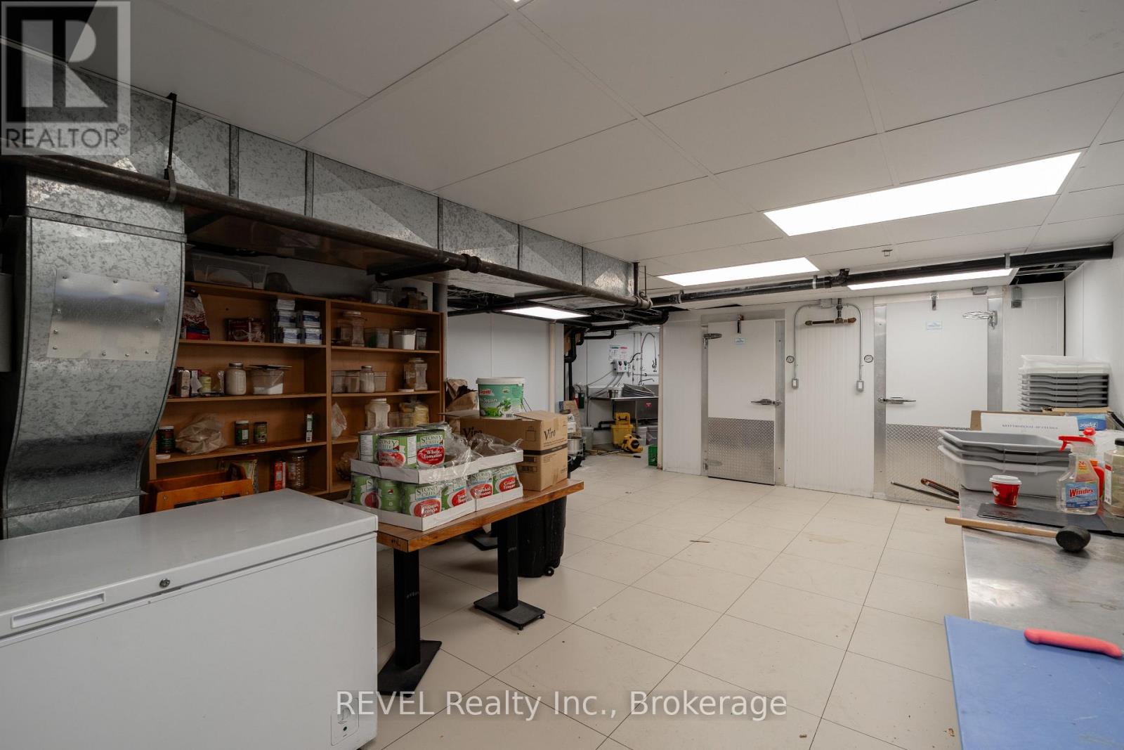 553 Niagara Street, Welland, Ontario  L3C 1L8 - Photo 25 - X12936732