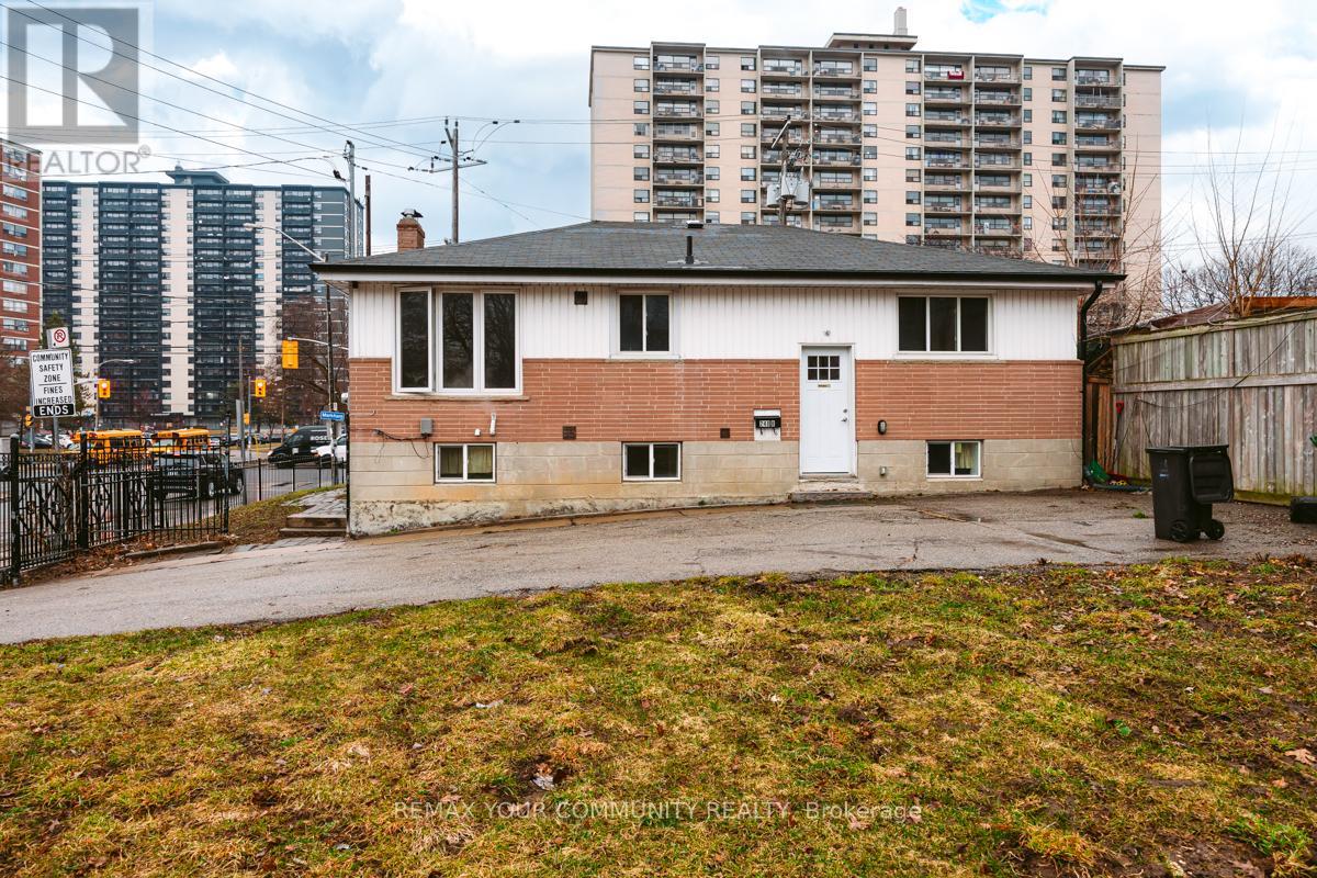 Entire Property - 240 Markham Road, Toronto, Ontario  M1J 3C2 - Photo 29 - E12936700