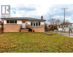 ENTIRE PROPERTY - 240 MARKHAM ROAD, Toronto, Ontario