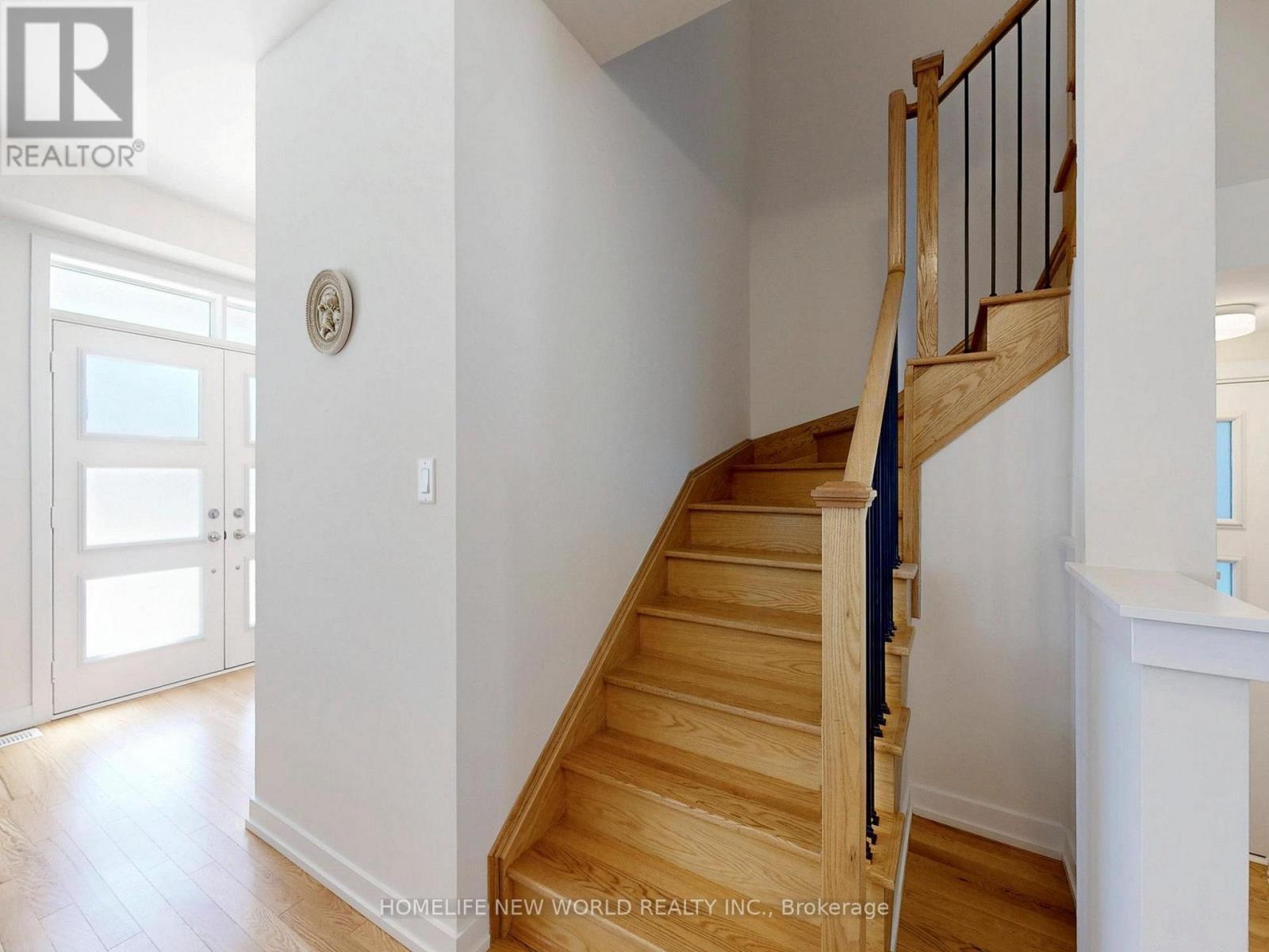 10 Liam Foudy Court, Toronto, Ontario  M1P 0G3 - Photo 24 - E12936728