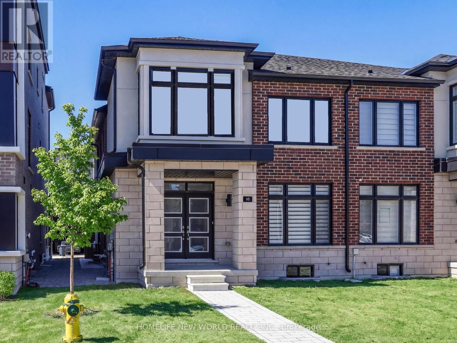 10 Liam Foudy Court, Toronto, Ontario  M1P 0G3 - Photo 3 - E12936728