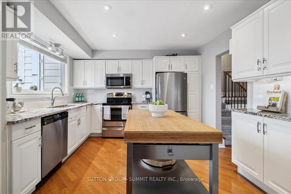 319 Erindale Drive, Burlington, Ontario  L7L 4T3 - Photo 13 - W12935780