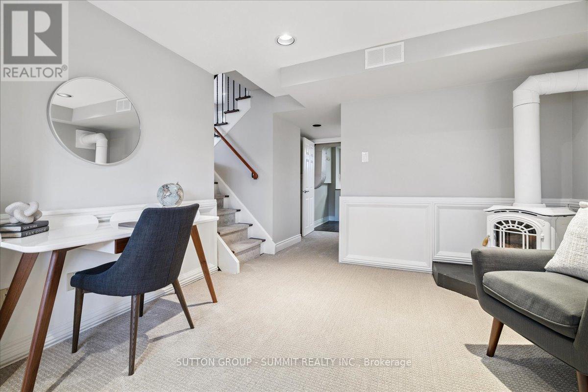 319 Erindale Drive, Burlington, Ontario  L7L 4T3 - Photo 34 - W12935780