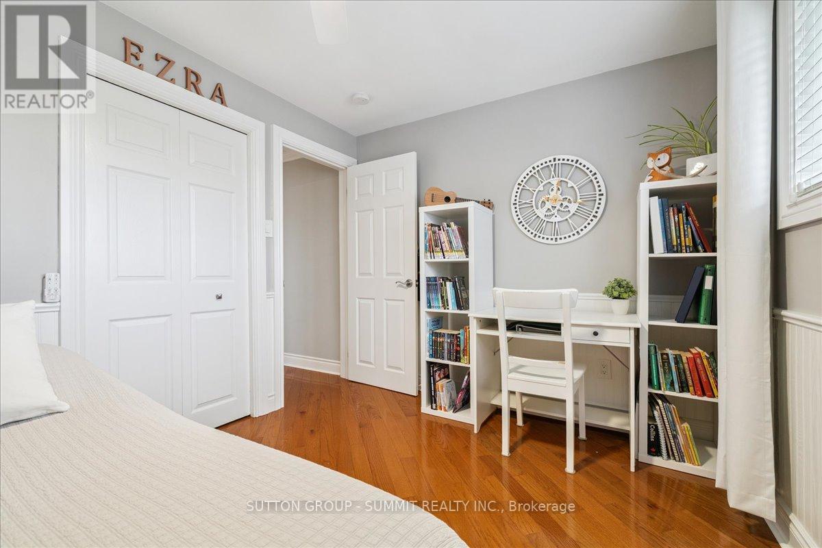 319 Erindale Drive, Burlington, Ontario  L7L 4T3 - Photo 28 - W12935780