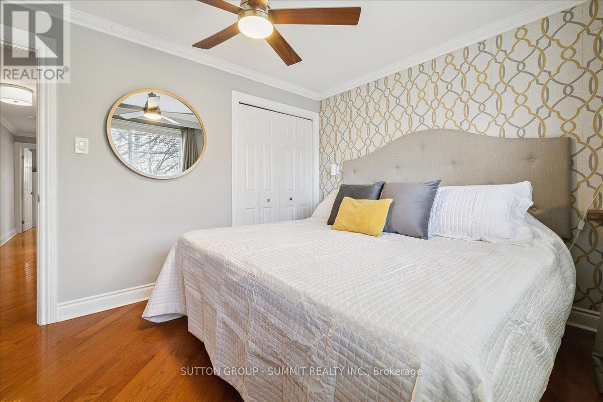 319 Erindale Drive, Burlington, Ontario  L7L 4T3 - Photo 22 - W12935780