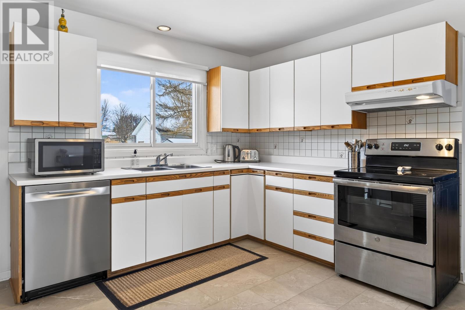 21 Cottonwood Drive, Charlottetown, Prince Edward Island  C1E 1C1 - Photo 18 - 202605851